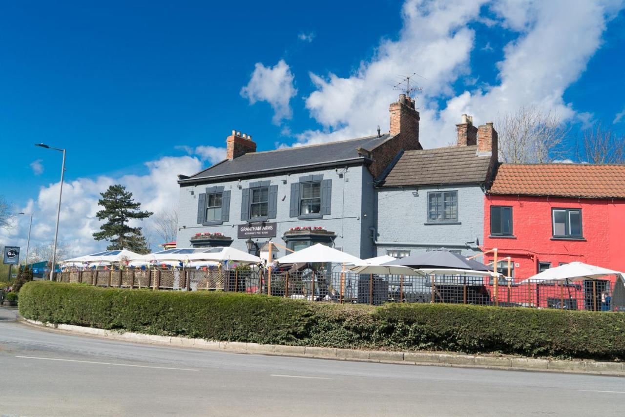 Grantham Arms Hotel Boroughbridge Exterior foto